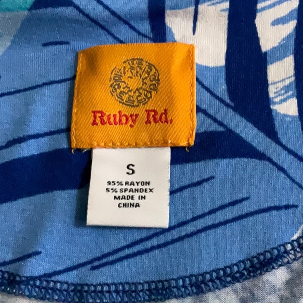 Ruby Rd Tunic Size Small. - image 4
